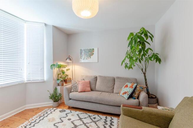 8425810-interior09.jpg
