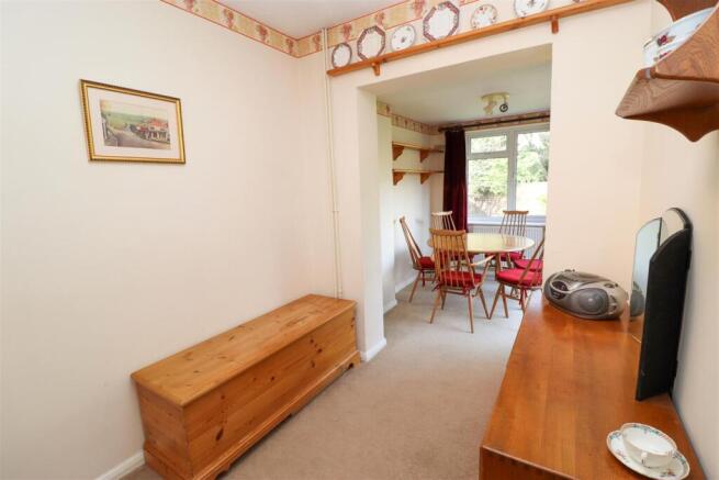 Bedroom 3/Dining Room