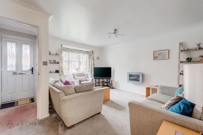 4 bed Detached for sale Image 7