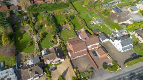 Cheltenham Road, Bishops Cleeve, Cheltenham, GL52