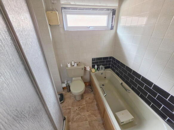 3 bed Detached Bungalow for sale Image 5