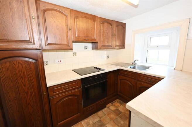 4 bed Cottage for sale Image 11