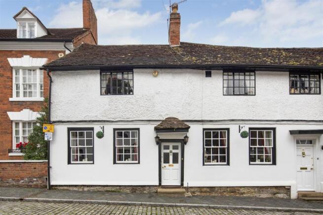 17 Mill Street ph09.