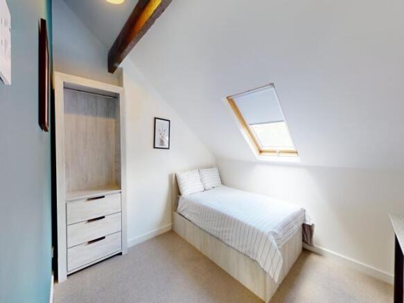 5 bed Not Specified to rent Image 4