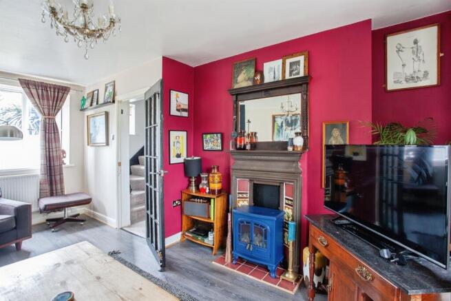 3 bed Semi-Detached for sale Image 8
