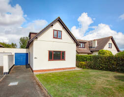 12, Crestway, Dartmouth TQ6 0SF