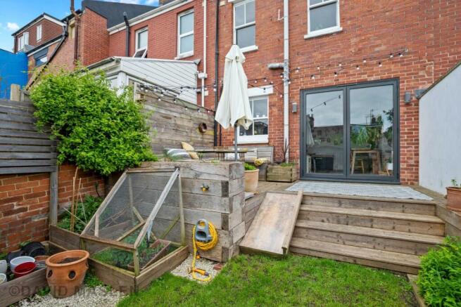 Rear Garden (8).jpg