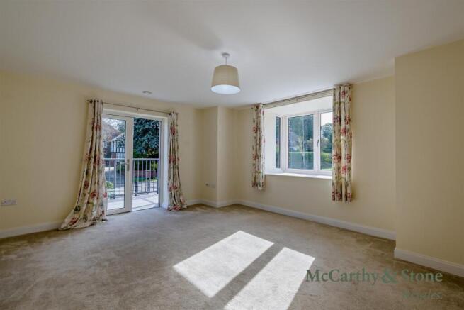8704634-interior09-800.jpg