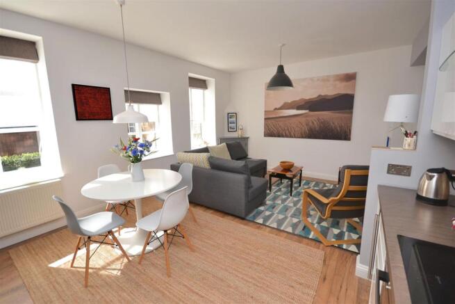 Living Area (4).jpg