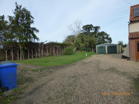Photo 3