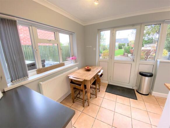 BREAKFAST UTILITY ROOM