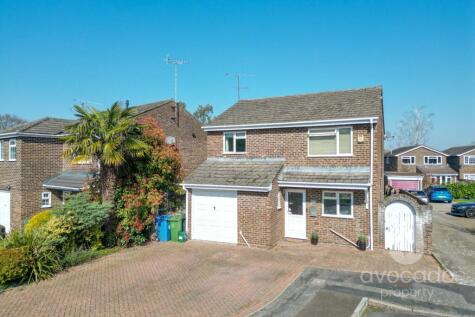 Globe Farm Lane, Blackwater, Camberley, Hampshire, GU17 0DZ