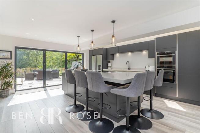 Kitchen/Breakfast Room