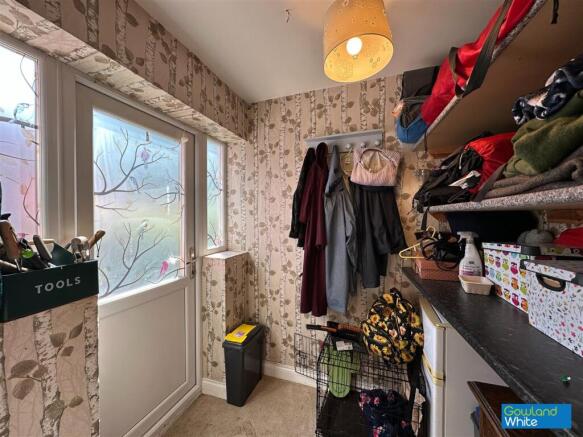3 bed Terraced for sale Image 7