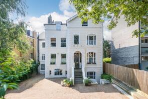 Flat 2, 16, Grove Park, London SE5 8LH