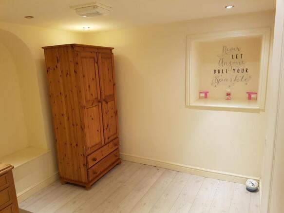 1 bed Flat to rent Image 8
