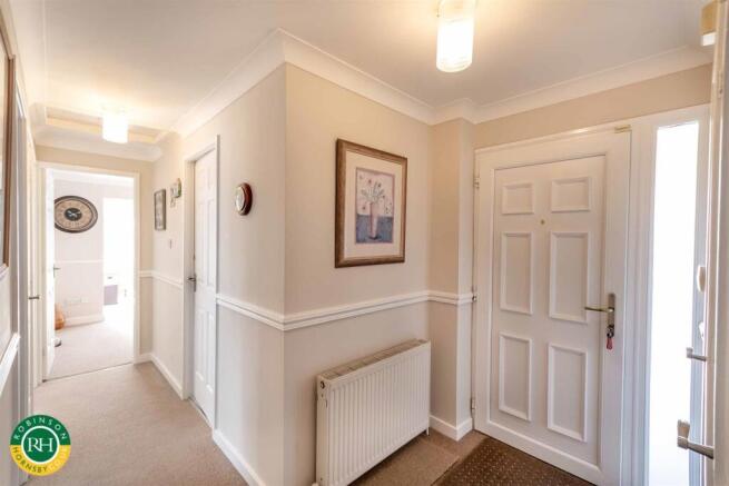 3 bed Detached Bungalow for sale Image 8