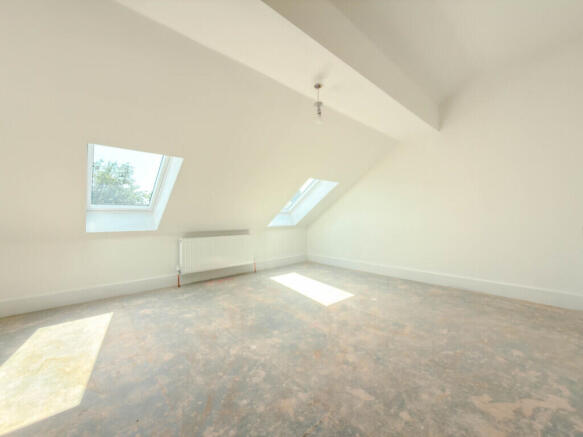 4 bed Detached for sale Image 11