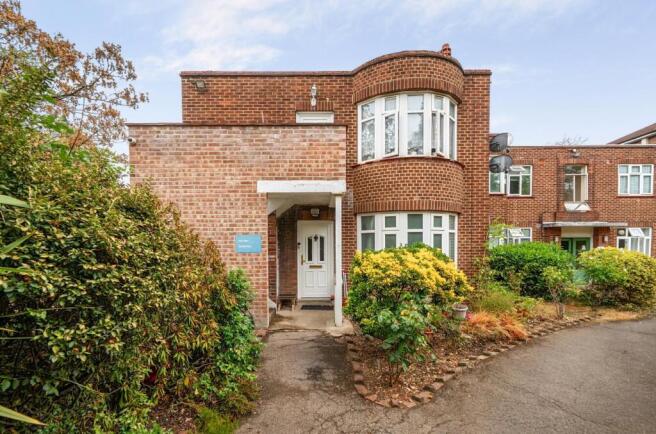 Davidson Frost-Wellings, DFW, HA8, Canons Park Clo