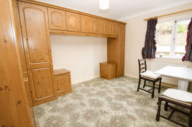 2 bed Apartment for sale Image 8