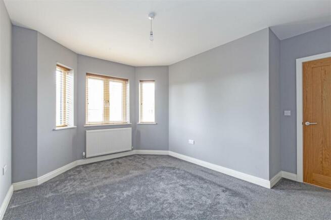 Bedroom 2-2.jpg
