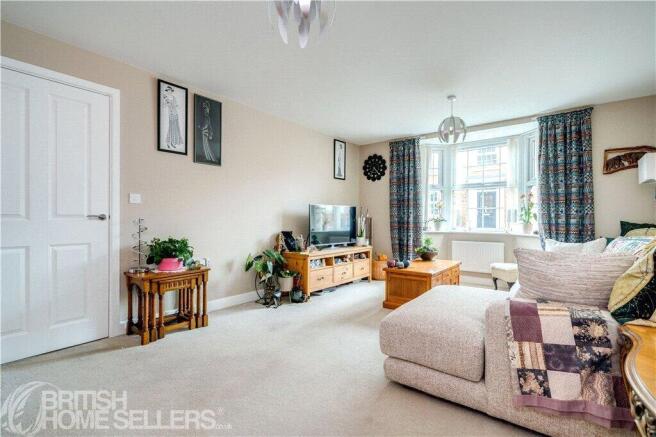 4 bed Detached for sale Image 6