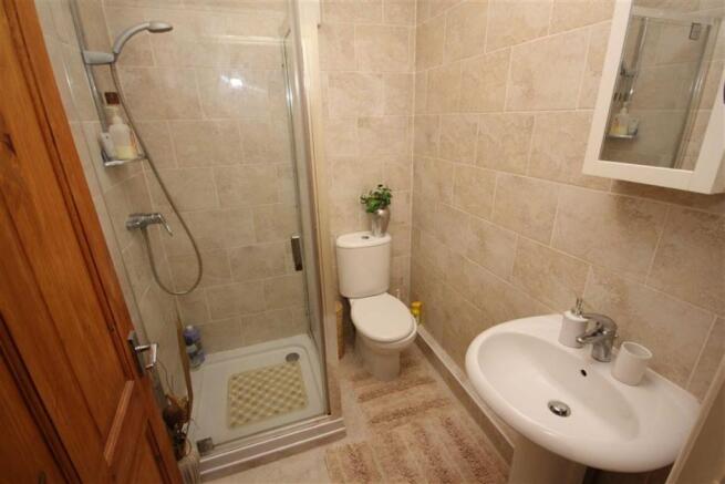 Ensuite/Downstairs S