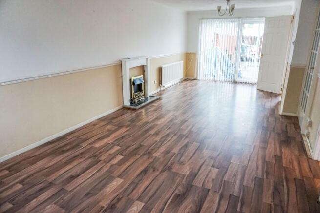 Lounge/Dining Room