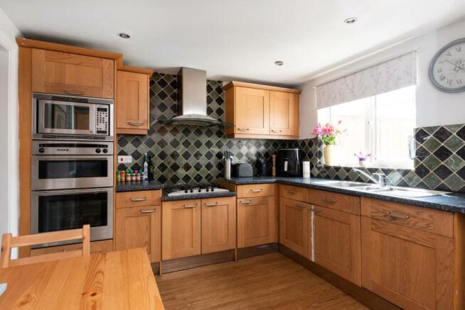 8 Lymore Avenue, Bath BA2 1BA-11.jpg