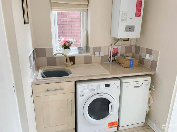 Utility Room.JPG