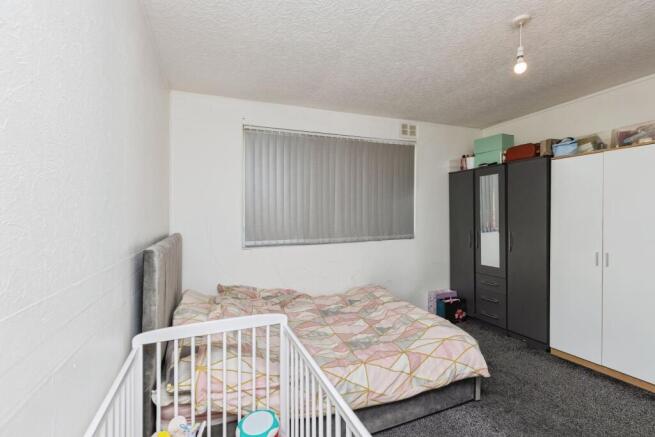 3 bed Semi-Detached for sale Image 10