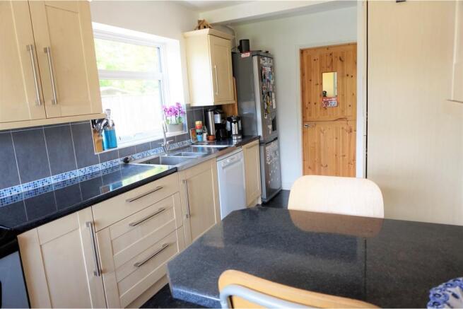 Kitchen / Breakfast