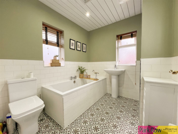 HOUSE BATHROOM