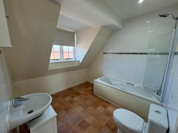 1 bed Apartment to rent Image 9