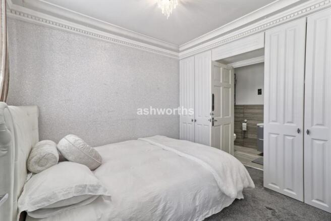 Double bedroom 1