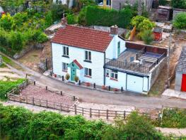 Llandogo House, Church Road, Llandogo NP25 4TJ