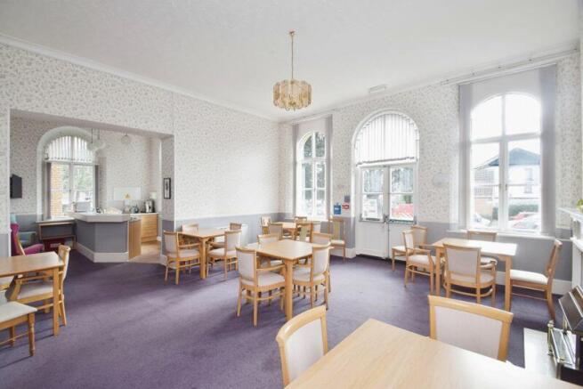 COMMUNAL LOUNGE