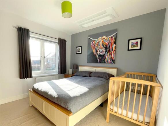 2 bed Semi-Detached for sale Image 6