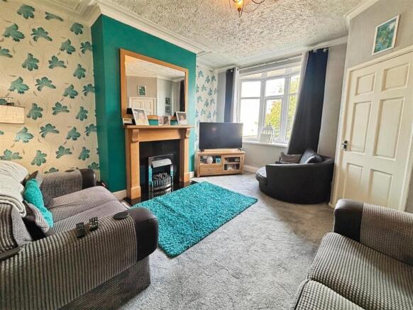 3 bed Terraced for sale Image 5