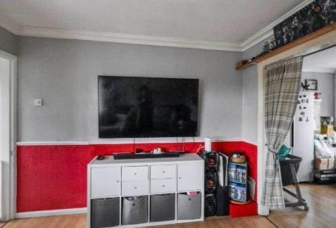 3 bed Terraced for sale Image 4