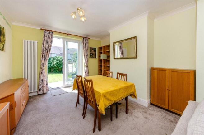 Min Y Don Avenue, Old Colwyn, Colwyn Bay, Conwy, LL29 photo 4