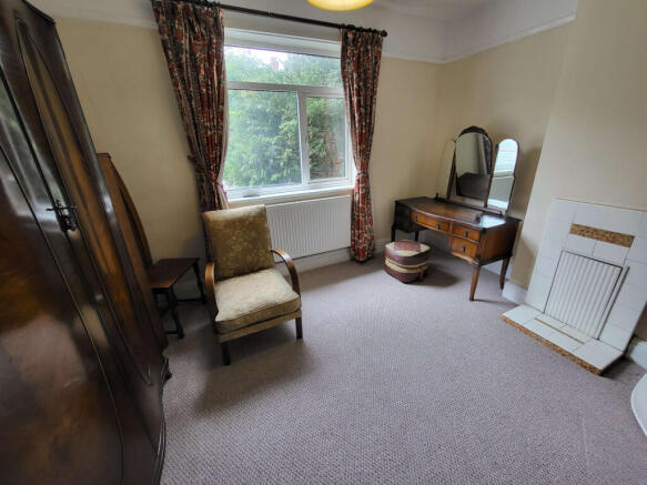 1 double bedroom in friendly house on Cowper Stre