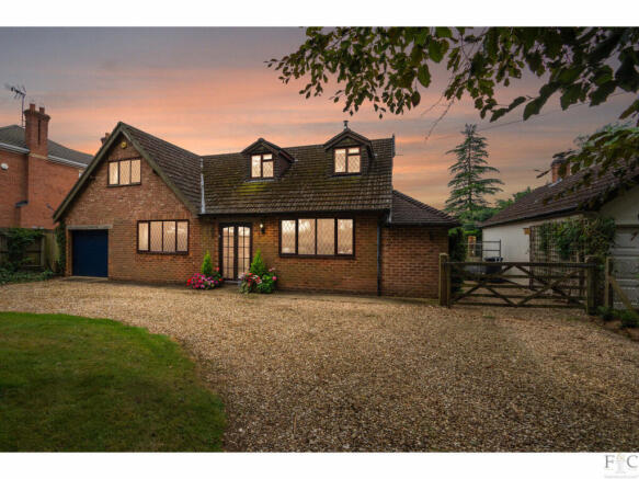 4-bed detached on North Road, South Kilworth, LE17, £875,000