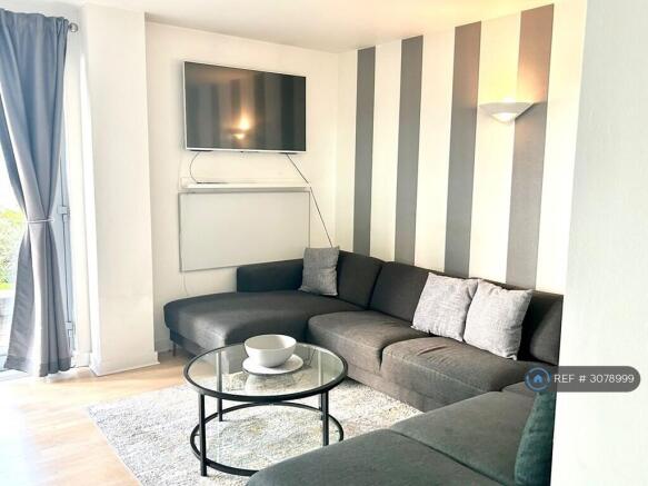 Living Room | 2 Bed 2 Bath Near Greenwich