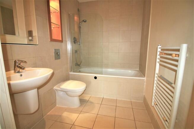 1 bed Apartment to rent Image 7