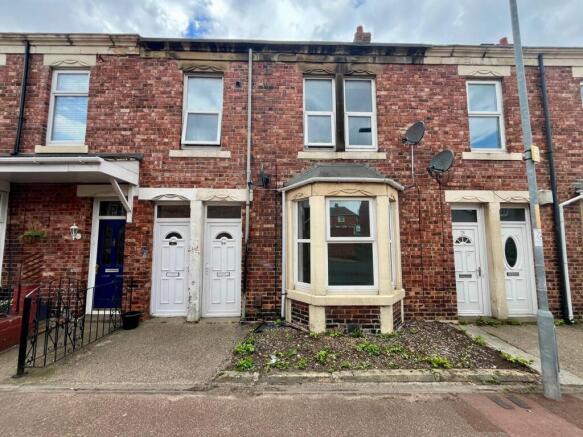 2 Bedroom flat, Mafeking Street