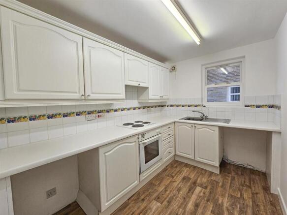 1 bed Apartment for sale Image 6