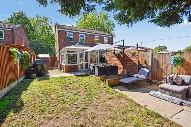 2 bed Semi-Detached for sale Image 8