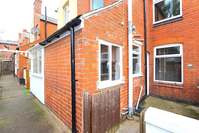 Rear Aspect & Shared Access