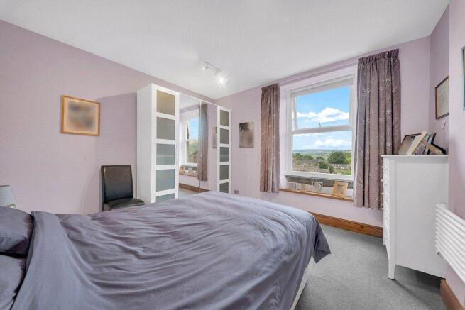 3 bed Terraced for sale Image 8